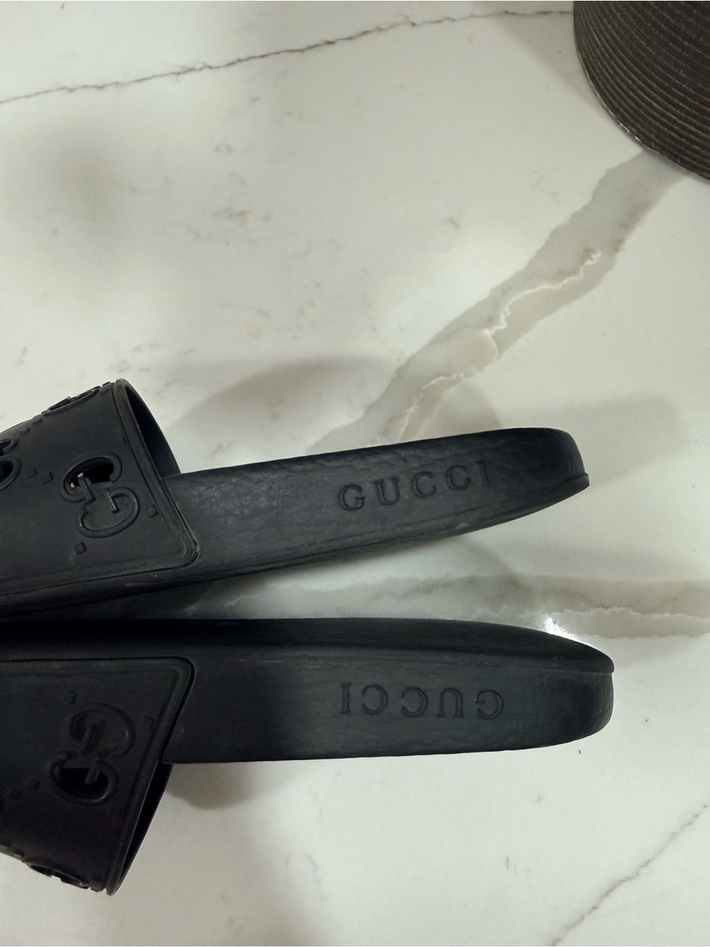 Men's black slides - Picture 2 of 3